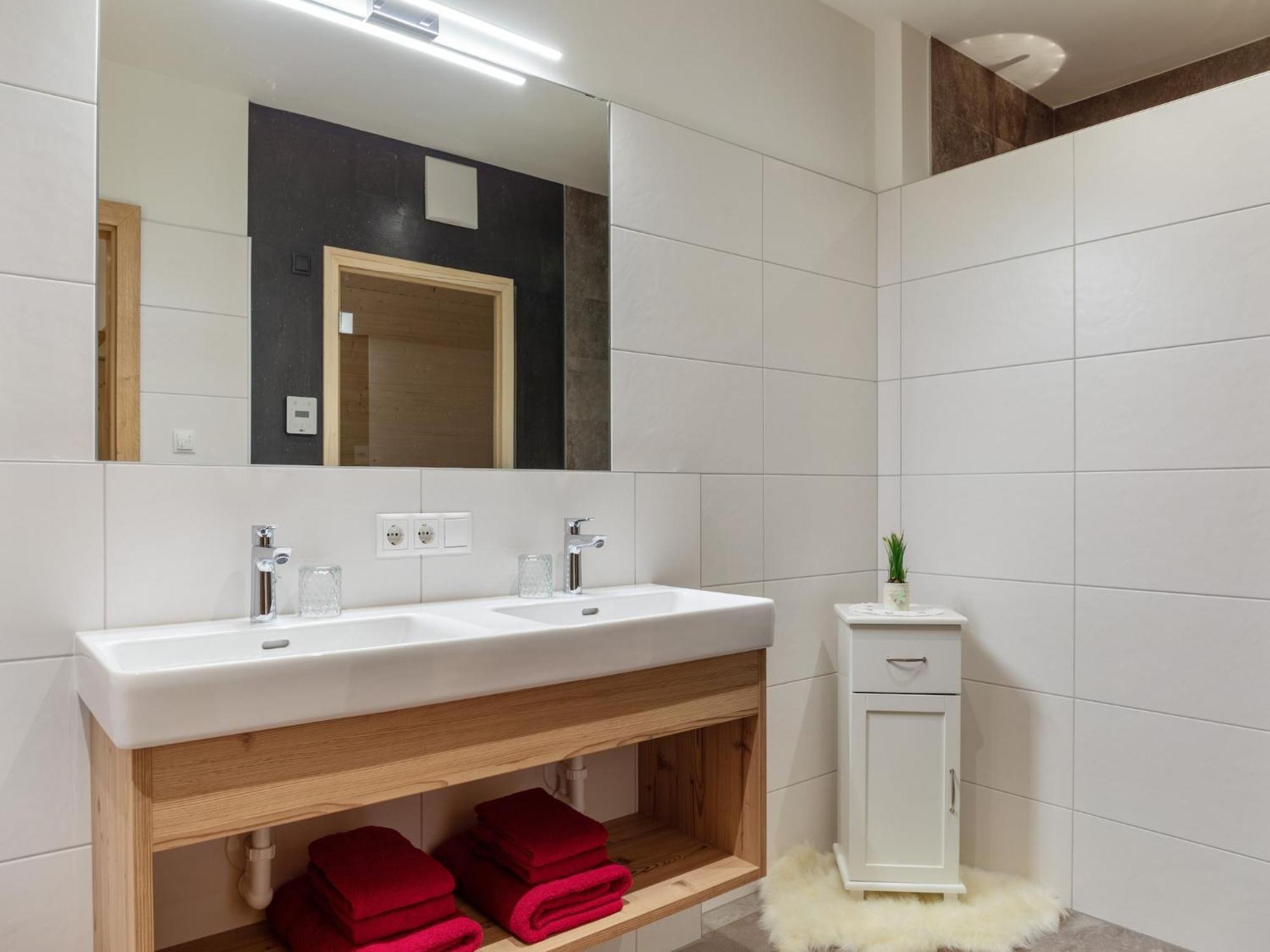 Luxurious Apartment With Sauna In Koenigsleiten Wald im Pinzgau Esterno foto